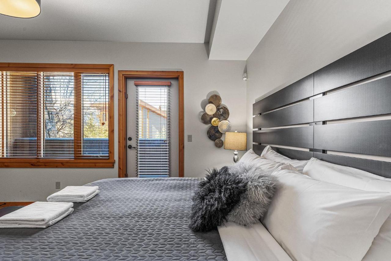 3 Bedroom By Canadian Rockies Vacation