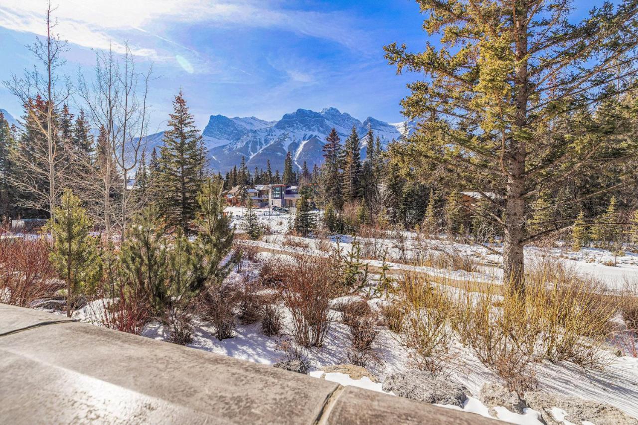 Apartment 3 Bedroom By Canadian Rockies Vacation *